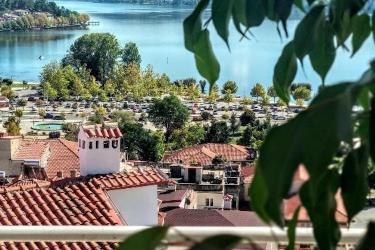 Calm Lake Balcony Касторія Екстер'єр фото